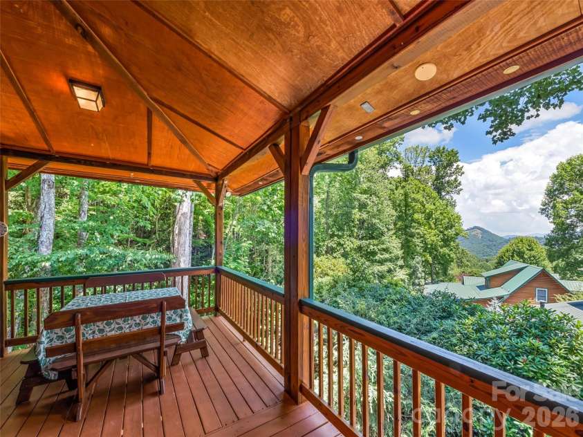 528 Brannon Forest Drive, Waynesville, NC 28785.  MLS# CAR4402241, YatesRealty ID 36808. 