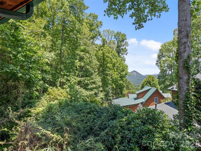 528 Brannon Forest Drive, Waynesville, NC 28785.  MLS# CAR4402241, YatesRealty ID 36808. 