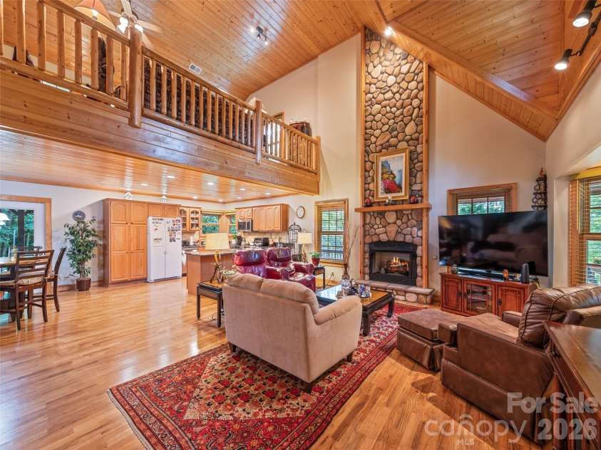 528 Brannon Forest Drive, Waynesville, NC 28785.  MLS# CAR4402241, YatesRealty ID 36808. 