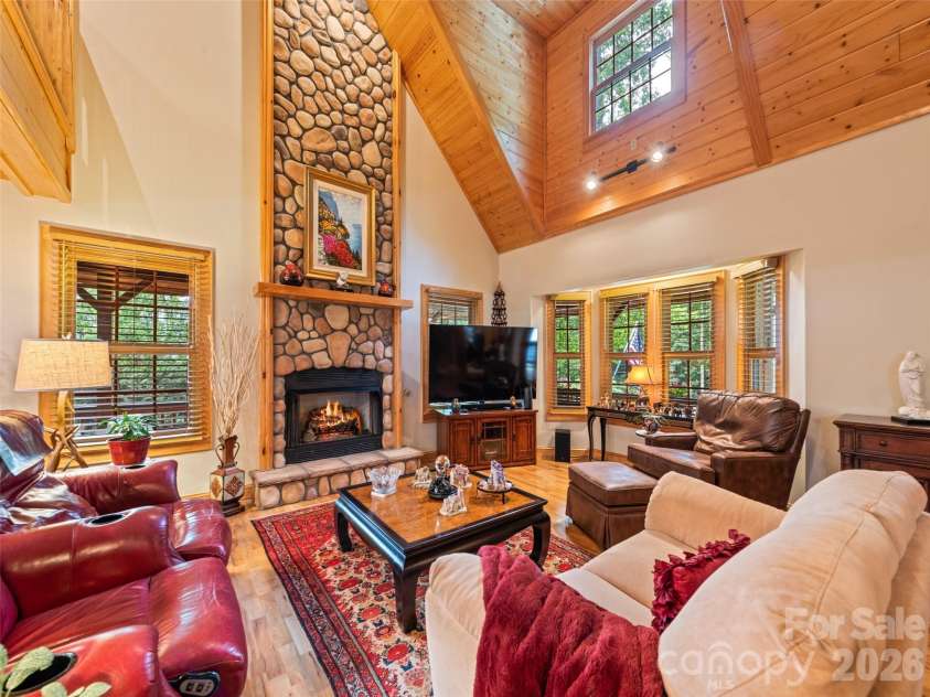 528 Brannon Forest Drive, Waynesville, NC 28785.  MLS# CAR4402241, YatesRealty ID 36808. 