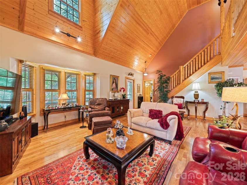 528 Brannon Forest Drive, Waynesville, NC 28785.  MLS# CAR4402241, YatesRealty ID 36808. 