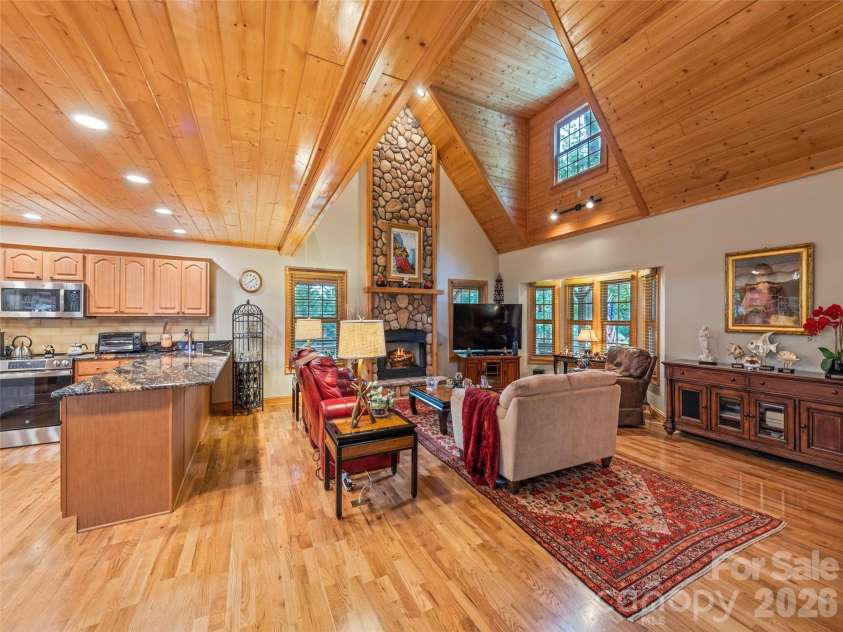 528 Brannon Forest Drive, Waynesville, NC 28785.  MLS# CAR4402241, YatesRealty ID 36808. 