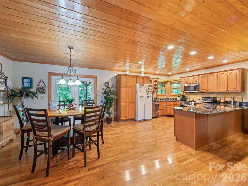 528 Brannon Forest Drive, Waynesville, NC 28785.  MLS# CAR4402241, YatesRealty ID 36808. 