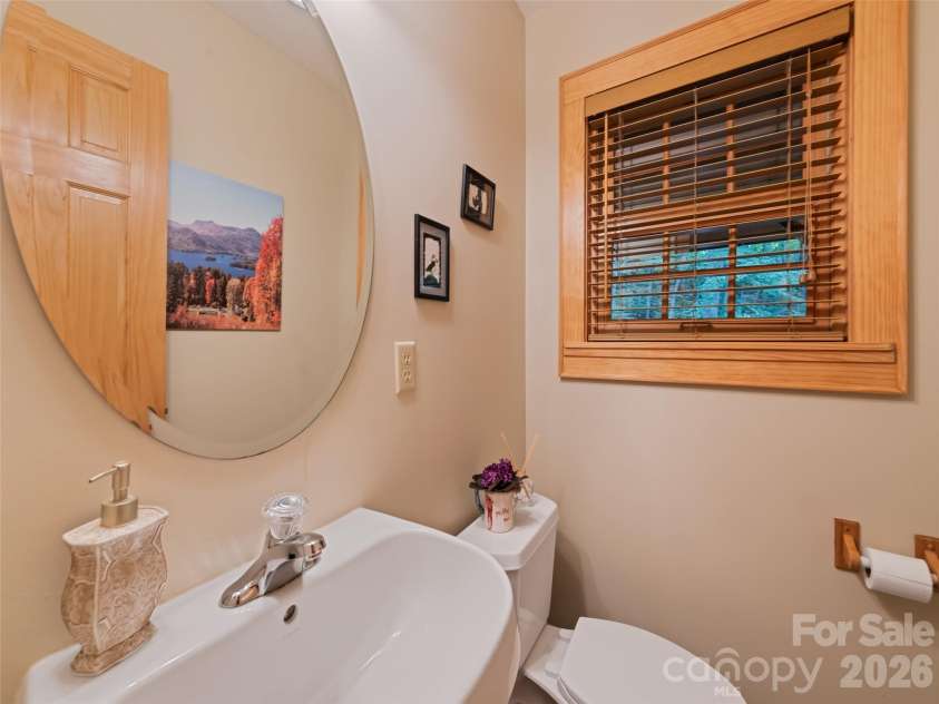 528 Brannon Forest Drive, Waynesville, NC 28785.  MLS# CAR4402241, YatesRealty ID 36808. 