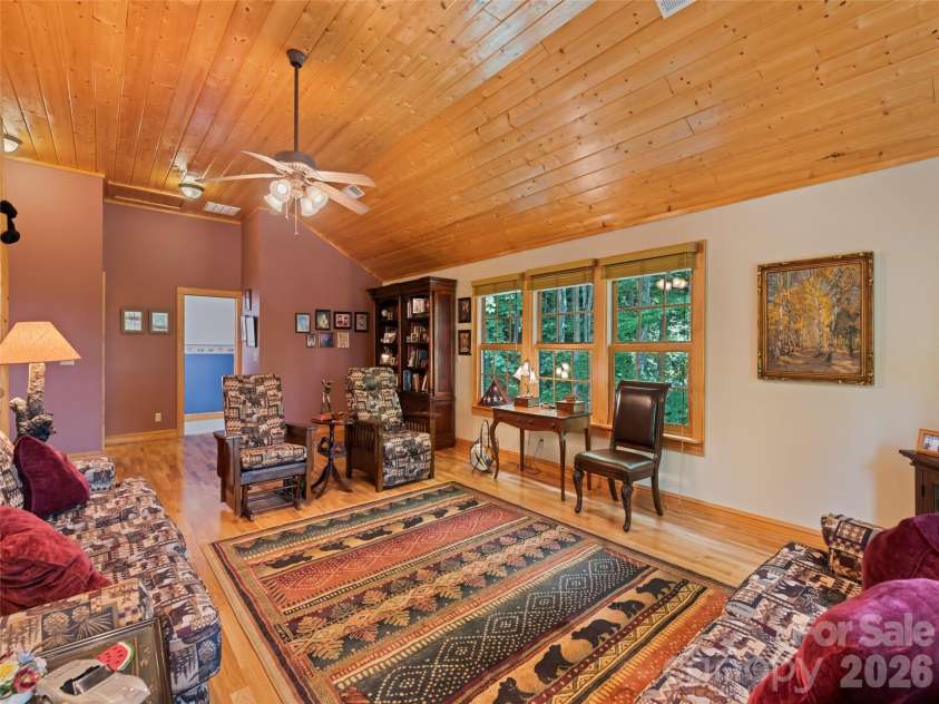 528 Brannon Forest Drive, Waynesville, NC 28785.  MLS# CAR4402241, YatesRealty ID 36808. 
