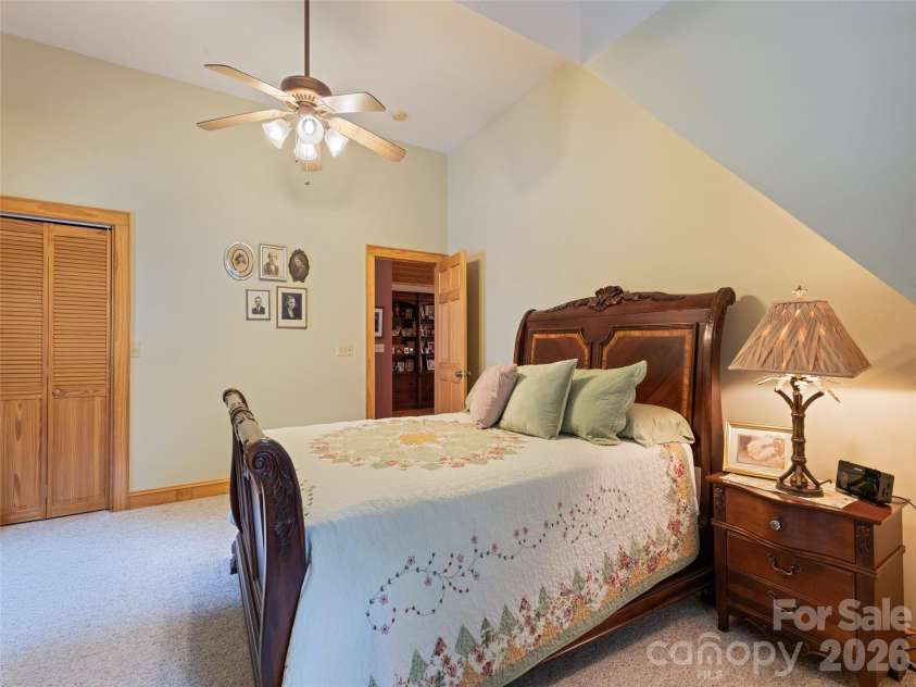 528 Brannon Forest Drive, Waynesville, NC 28785.  MLS# CAR4402241, YatesRealty ID 36808. 