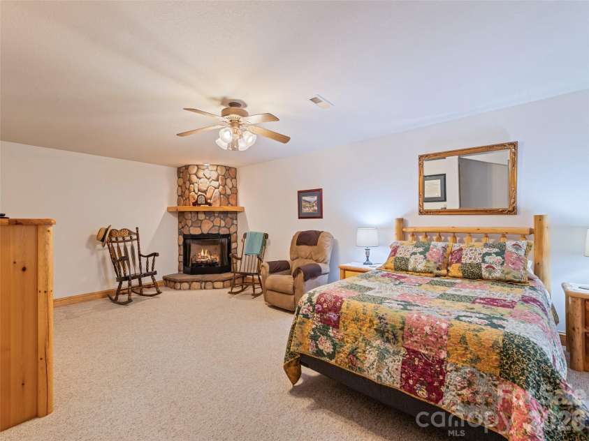 528 Brannon Forest Drive, Waynesville, NC 28785.  MLS# CAR4402241, YatesRealty ID 36808. 