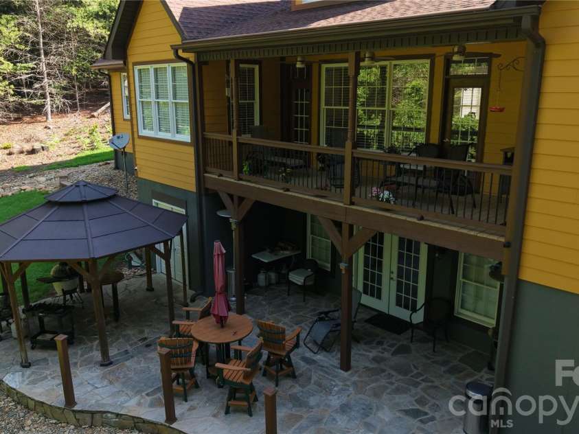 487 Cross Creek Drive, Marion, NC 28752.  MLS# CAR4398543, YatesRealty ID 36809. 