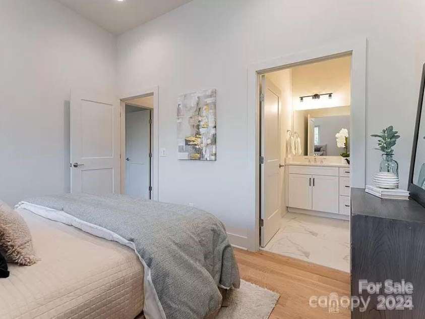 17 Macallan Lane, Asheville, NC 28805.  MLS# CAR4240430, YatesRealty ID 3681. 