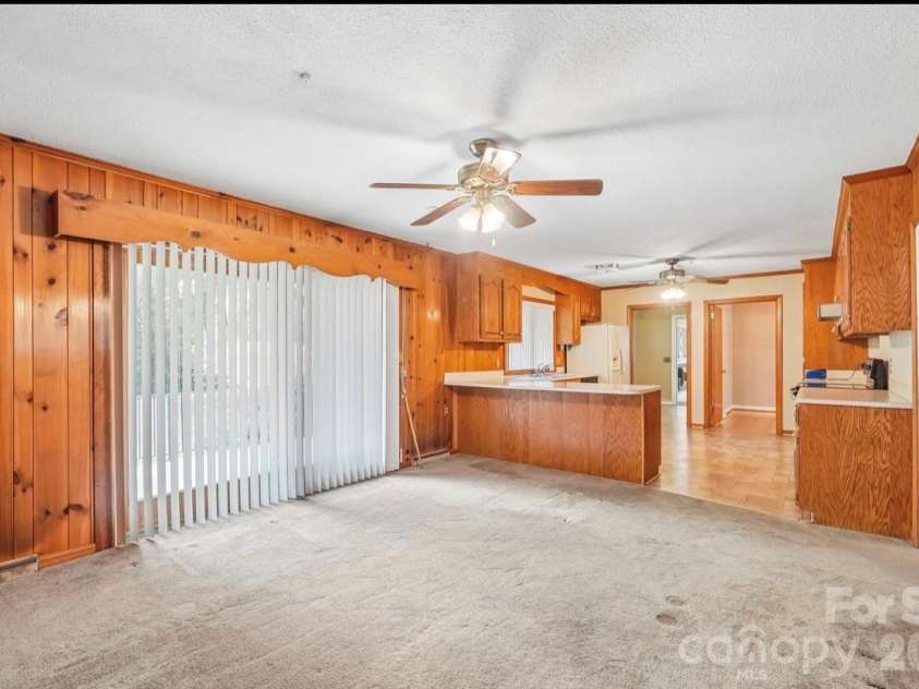 2819 Gardner Park Drive, Gastonia, NC 28054.  MLS# CAR4400791, YatesRealty ID 36810. 