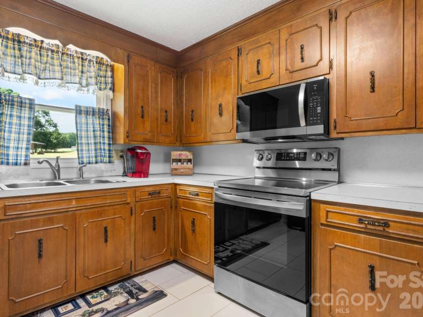 4080 Lanes Road, Vale, NC 28168.  MLS# CAR4388858, YatesRealty ID 36811. 