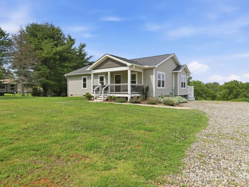 1781 Bear Creek Road, Leicester, NC 28748.  MLS# CAR4367233, YatesRealty ID 36812. 