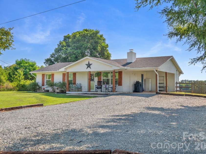 2307 Tanner Road, Marshville, NC 28103.  MLS# CAR4397645, YatesRealty ID 36814. 