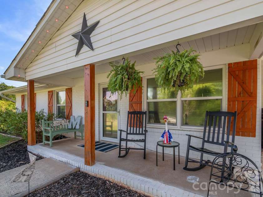 2307 Tanner Road, Marshville, NC 28103.  MLS# CAR4397645, YatesRealty ID 36814. 