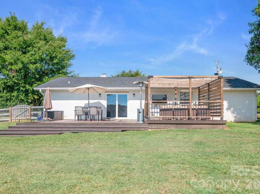 2307 Tanner Road, Marshville, NC 28103.  MLS# CAR4397645, YatesRealty ID 36814. 