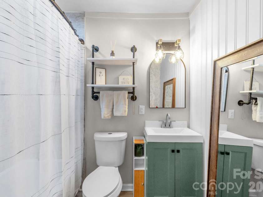 2307 Tanner Road, Marshville, NC 28103.  MLS# CAR4397645, YatesRealty ID 36814. Second Bathroom