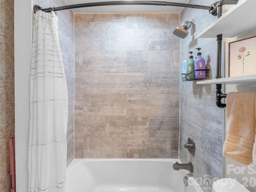 2307 Tanner Road, Marshville, NC 28103.  MLS# CAR4397645, YatesRealty ID 36814. Second Bathroom