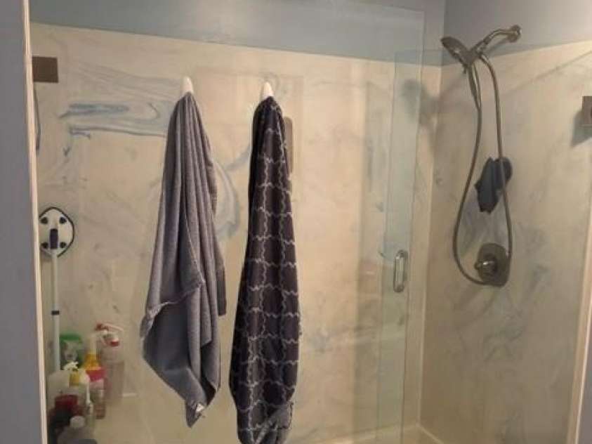 213 3rd Street, Salisbury, NC 28146.  MLS# CAR4402364, YatesRealty ID 36815. Master Bath