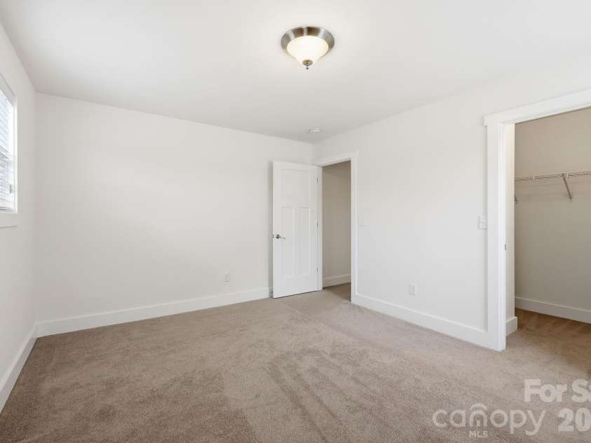 11 Ringed Teal Court, Arden, NC 28704.  MLS# CAR4394413, YatesRealty ID 36817. 