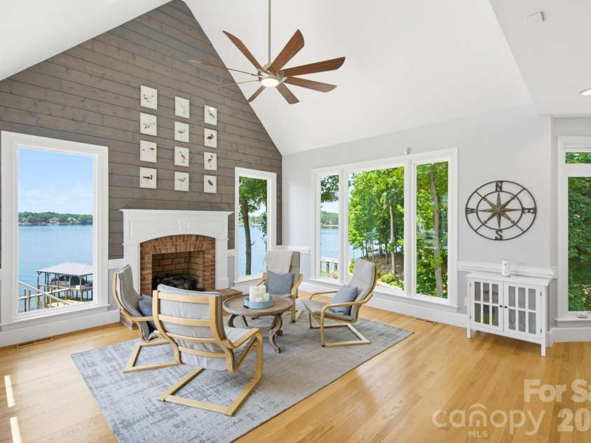 131 Point Of View Drive, Mooresville, NC 28117.  MLS# CAR4398658, YatesRealty ID 36819. 