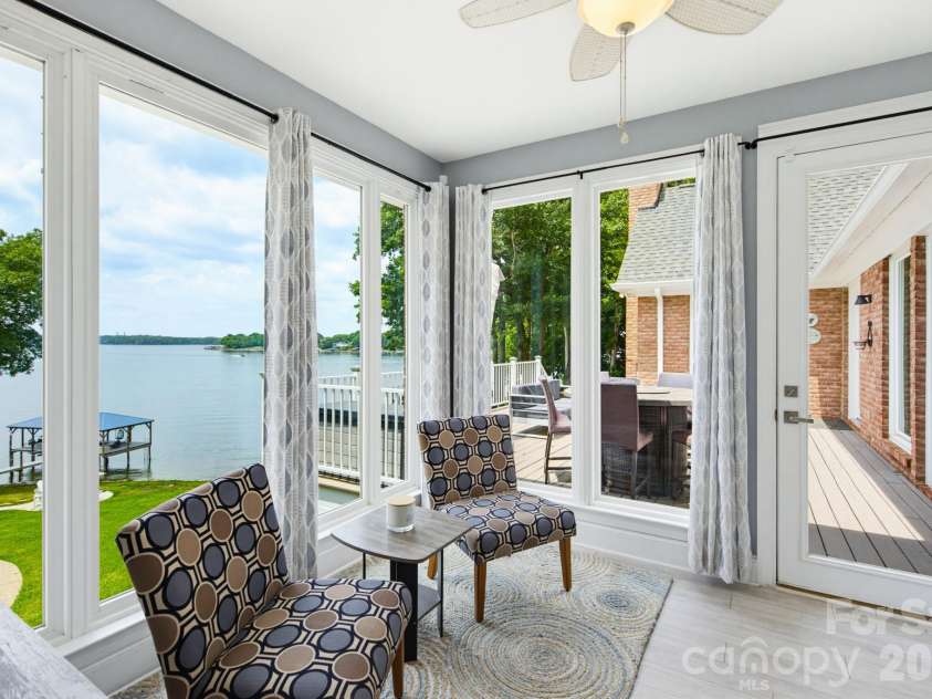 131 Point Of View Drive, Mooresville, NC 28117.  MLS# CAR4398658, YatesRealty ID 36819. 