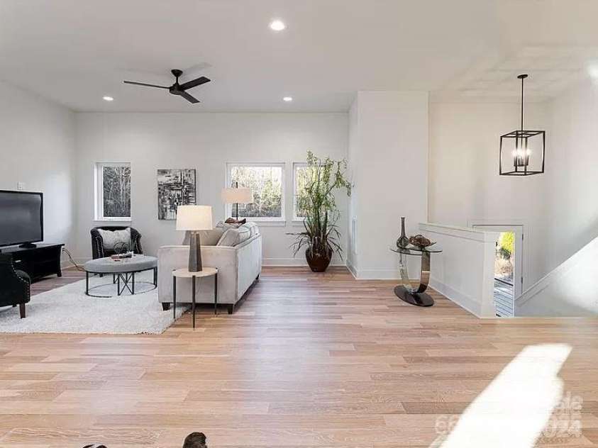 15 Macallan Lane, Asheville, NC 28805.  MLS# CAR4240149, YatesRealty ID 3682. 