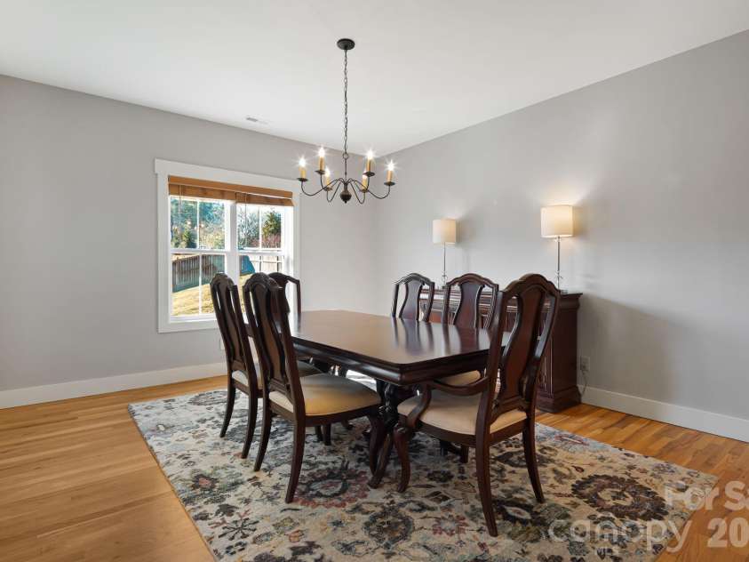 5 Magnolia Farms Drive, Asheville, NC 28806.  MLS# CAR4342638, YatesRealty ID 3682. 