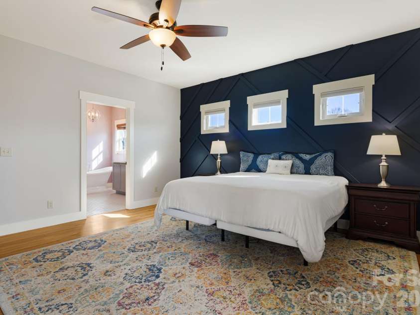 5 Magnolia Farms Drive, Asheville, NC 28806.  MLS# CAR4342638, YatesRealty ID 3682. 