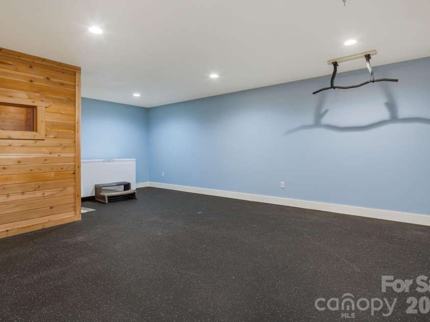 5 Magnolia Farms Drive, Asheville, NC 28806.  MLS# CAR4342638, YatesRealty ID 3682. 