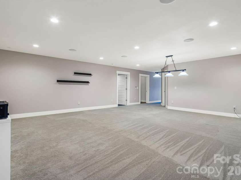 5 Magnolia Farms Drive, Asheville, NC 28806.  MLS# CAR4342638, YatesRealty ID 3682. 