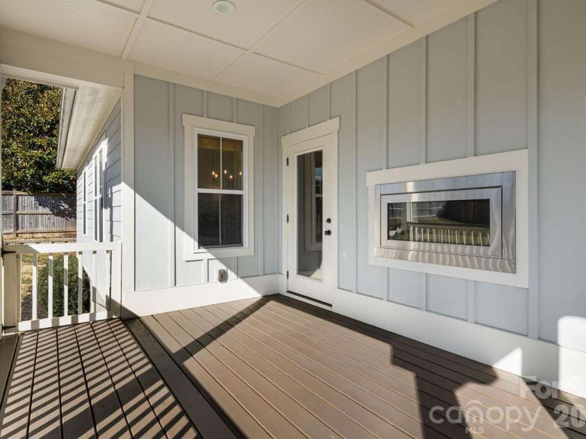 5 Magnolia Farms Drive, Asheville, NC 28806.  MLS# CAR4342638, YatesRealty ID 3682. 