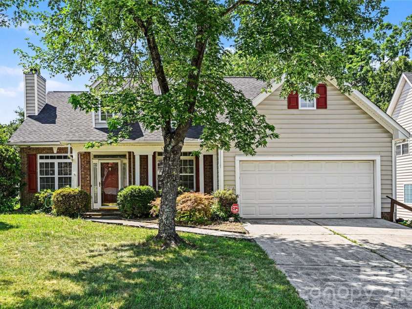 10508 Hellebore Road, Charlotte, NC 28213.  MLS# CAR4393296, YatesRealty ID 36822. 