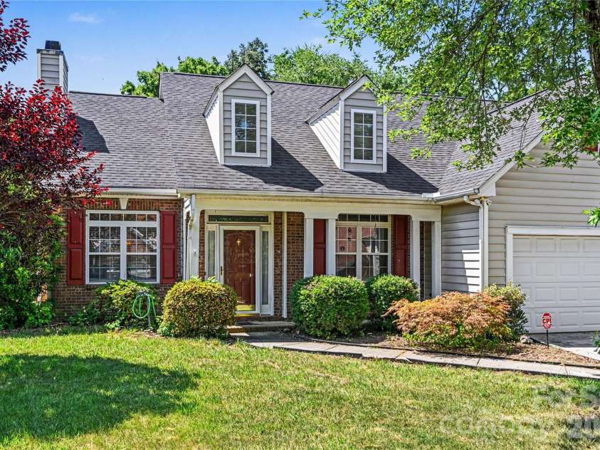 10508 Hellebore Road, Charlotte, NC 28213.  MLS# CAR4393296, YatesRealty ID 36822. 