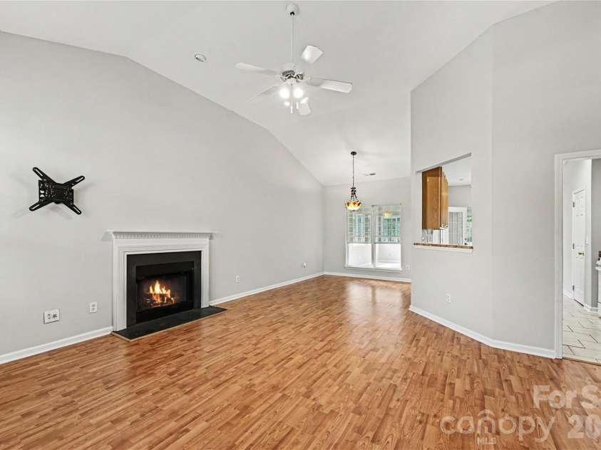 10508 Hellebore Road, Charlotte, NC 28213.  MLS# CAR4393296, YatesRealty ID 36822. 