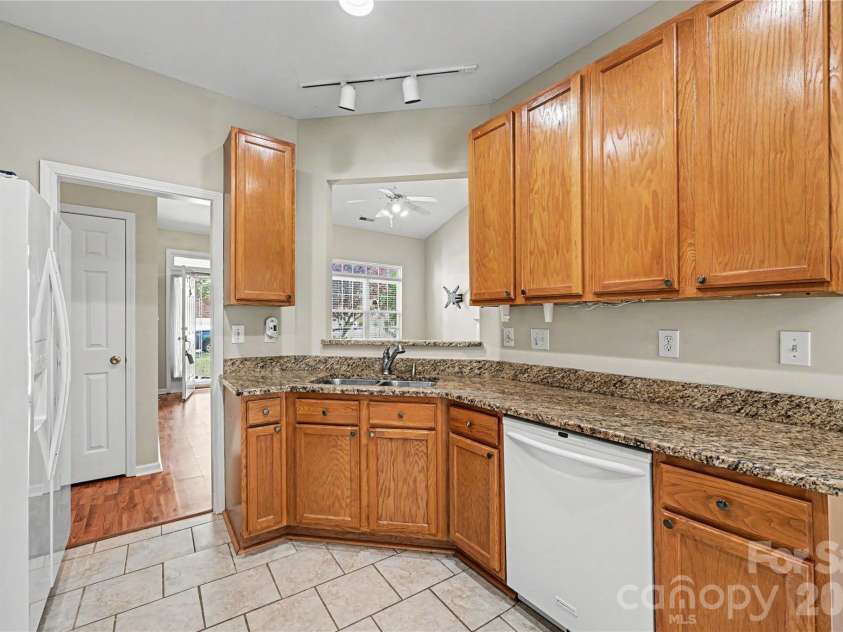 10508 Hellebore Road, Charlotte, NC 28213.  MLS# CAR4393296, YatesRealty ID 36822. 