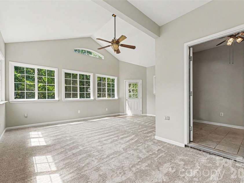 10508 Hellebore Road, Charlotte, NC 28213.  MLS# CAR4393296, YatesRealty ID 36822. 
