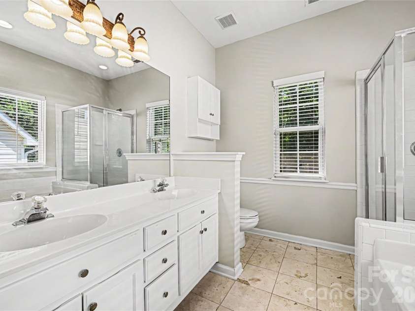 10508 Hellebore Road, Charlotte, NC 28213.  MLS# CAR4393296, YatesRealty ID 36822. 