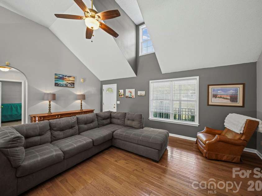 563 Menzies Drive, Rock Hill, SC 29730.  MLS# CAR4403217, YatesRealty ID 36823. 