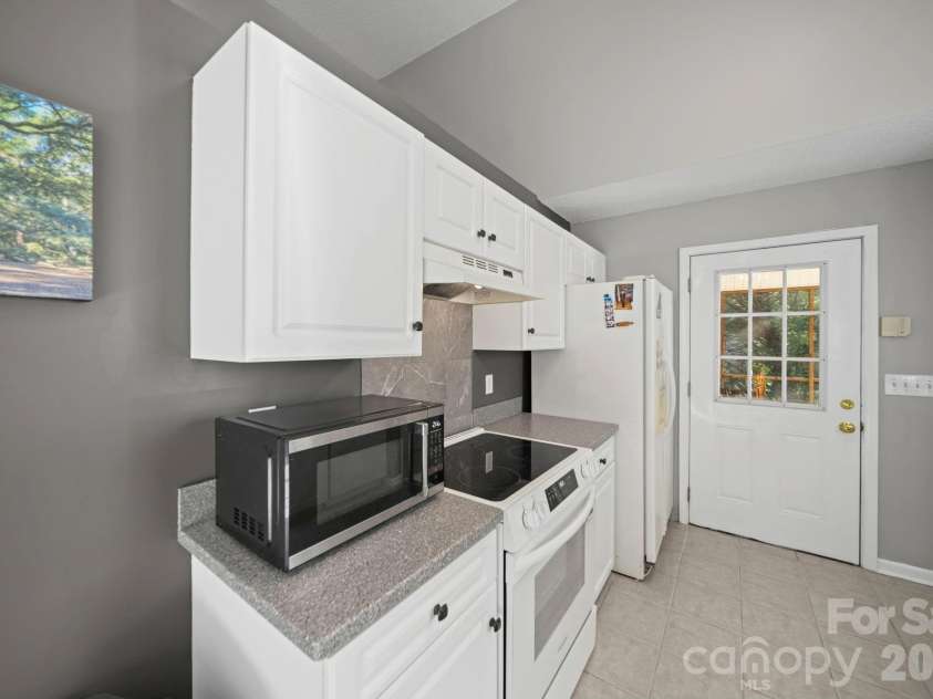 563 Menzies Drive, Rock Hill, SC 29730.  MLS# CAR4403217, YatesRealty ID 36823. 