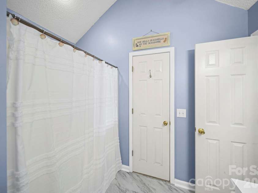 563 Menzies Drive, Rock Hill, SC 29730.  MLS# CAR4403217, YatesRealty ID 36823. 