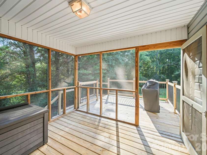 563 Menzies Drive, Rock Hill, SC 29730.  MLS# CAR4403217, YatesRealty ID 36823. 