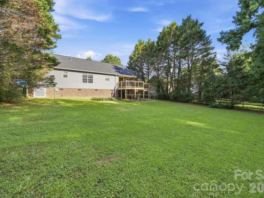 563 Menzies Drive, Rock Hill, SC 29730.  MLS# CAR4403217, YatesRealty ID 36823. 