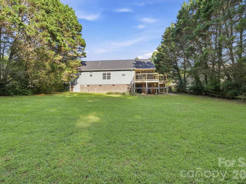 563 Menzies Drive, Rock Hill, SC 29730.  MLS# CAR4403217, YatesRealty ID 36823. 