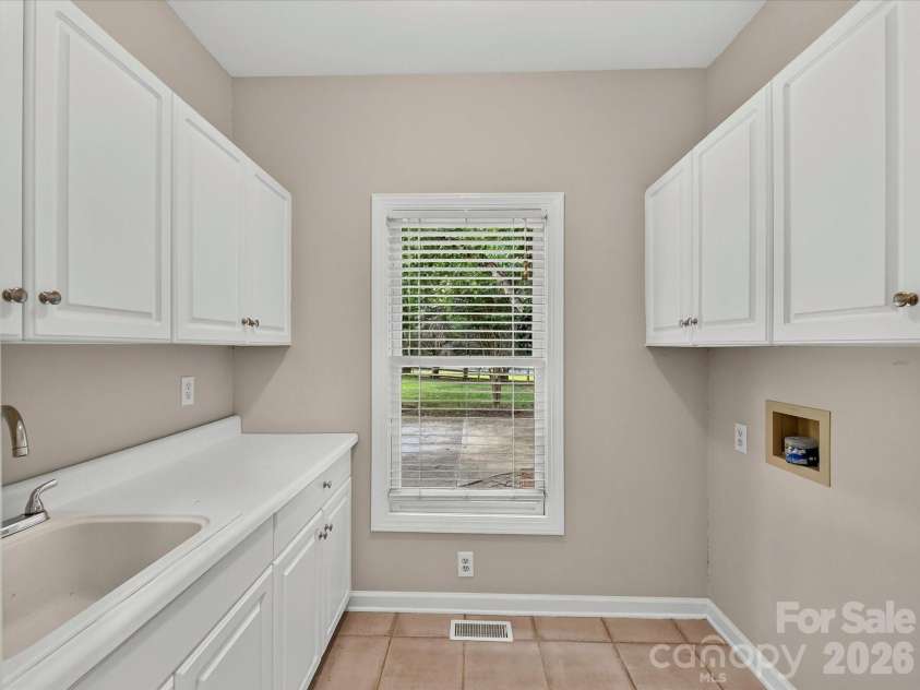 4409 Rosecliff Drive, Charlotte, NC 28277.  MLS# CAR4398424, YatesRealty ID 36824. 