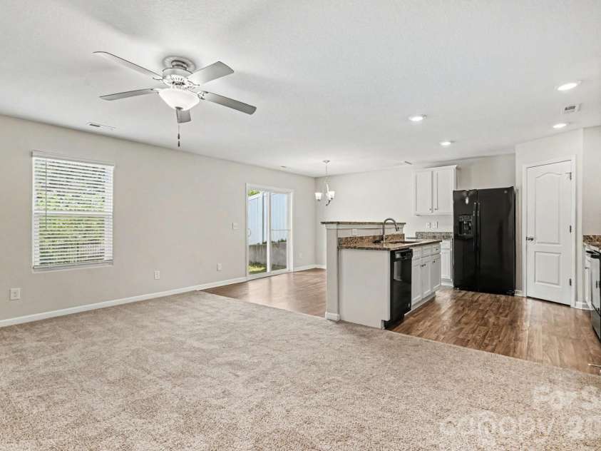 2240 Latimer Lane, Charlotte, NC 28214.  MLS# CAR4400706, YatesRealty ID 36825. 