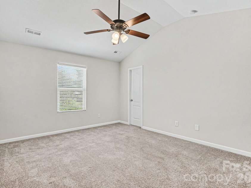 2240 Latimer Lane, Charlotte, NC 28214.  MLS# CAR4400706, YatesRealty ID 36825. 