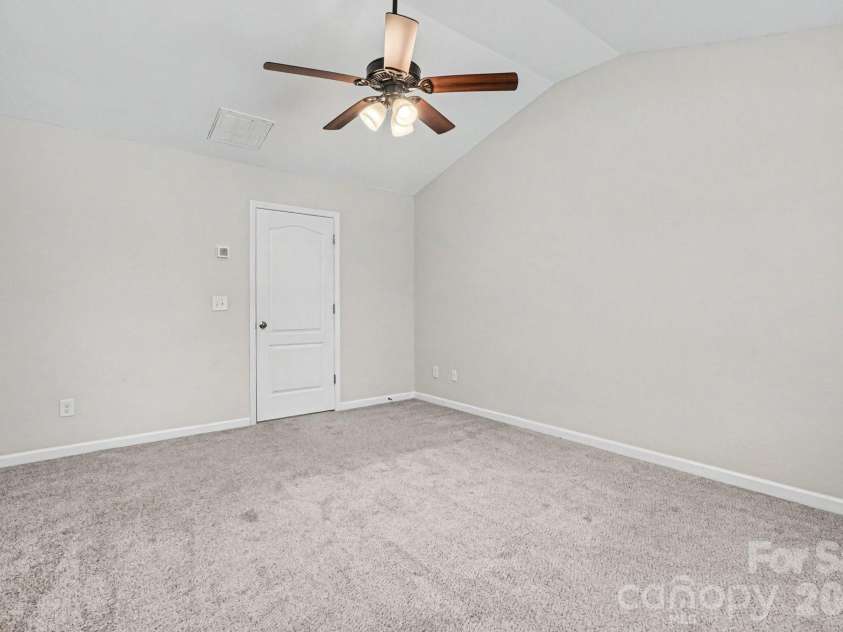 2240 Latimer Lane, Charlotte, NC 28214.  MLS# CAR4400706, YatesRealty ID 36825. 