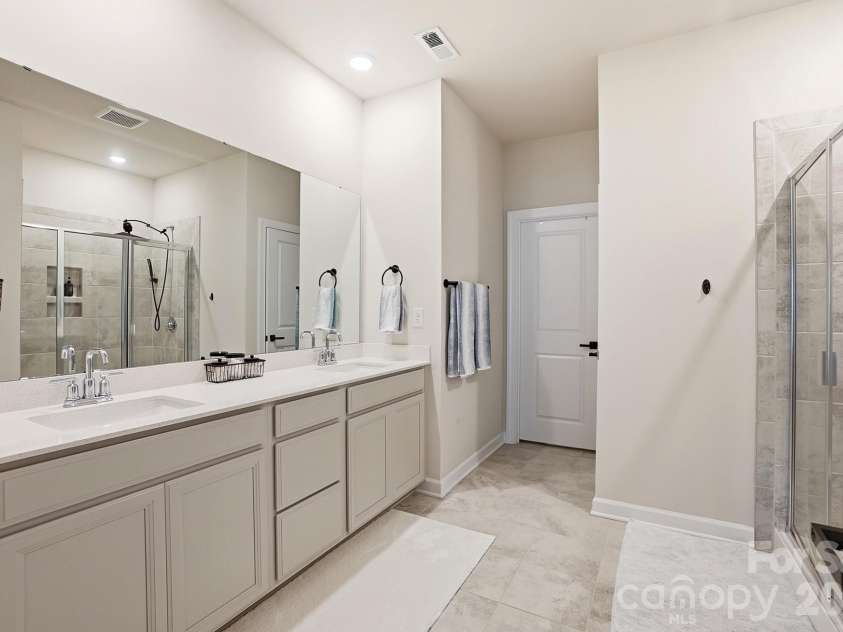 5110 Turtle Creek Drive, Denver, NC 28037.  MLS# CAR4399103, YatesRealty ID 36826. 