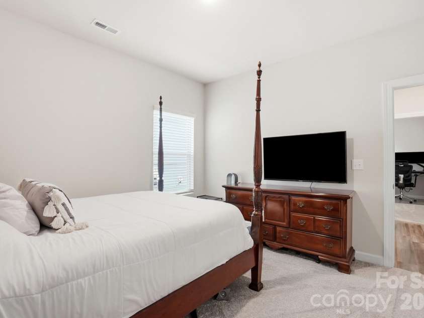 5110 Turtle Creek Drive, Denver, NC 28037.  MLS# CAR4399103, YatesRealty ID 36826. 