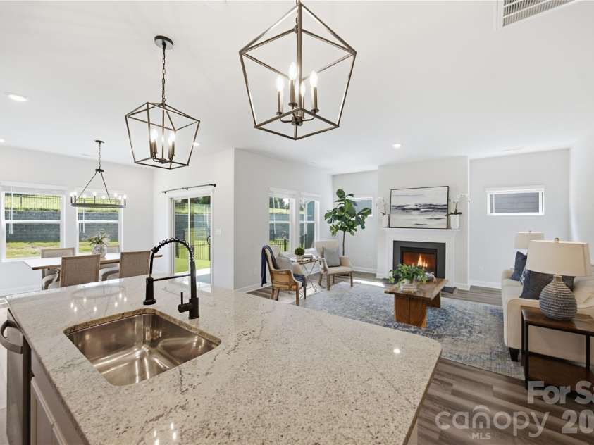5110 Turtle Creek Drive, Denver, NC 28037.  MLS# CAR4399103, YatesRealty ID 36826. New lighting in the kitcehn
